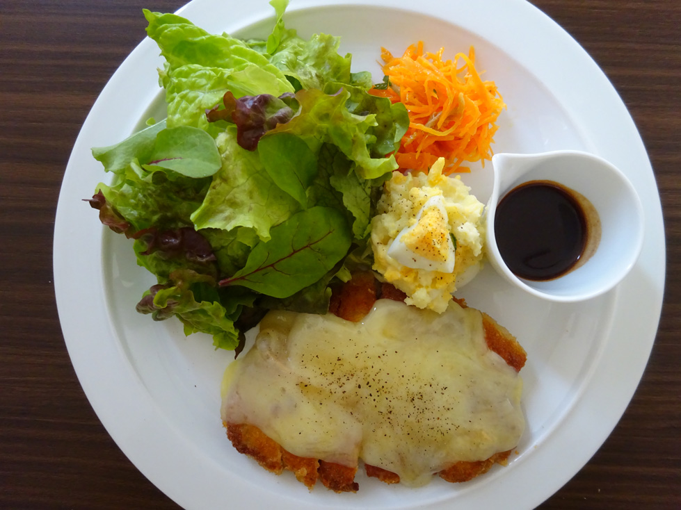 ラクレットチーズカツレツ